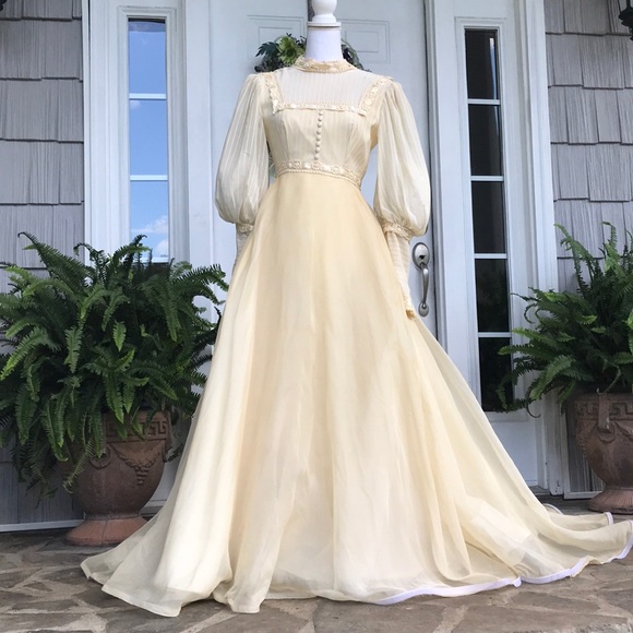 Wedding Dresses For Early Jan Fashion Dresses